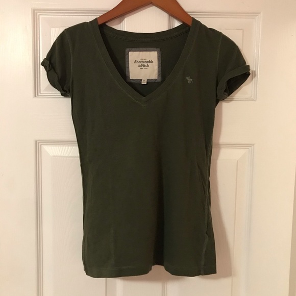 Abercrombie & Fitch Tops - Abercrombie & Fitch women’s tee shirt green S